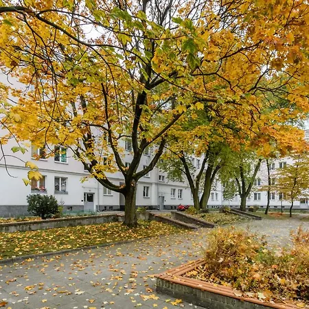 Metro Plac Wilsona * وارسو