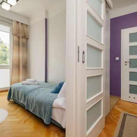 Metro Plac Wilsona Apartment *